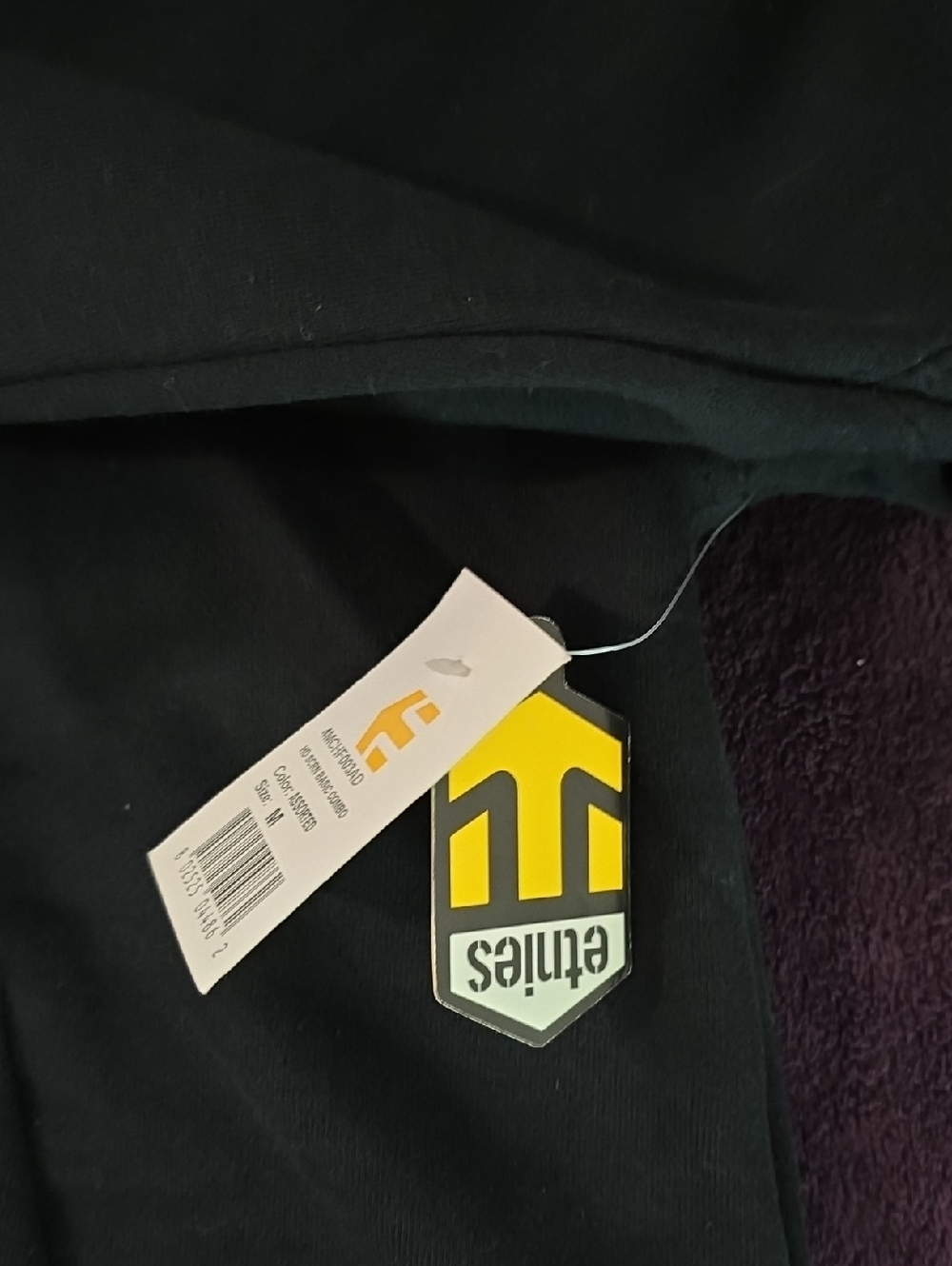 etnies Logo Hoodie - Picture 4 of 4